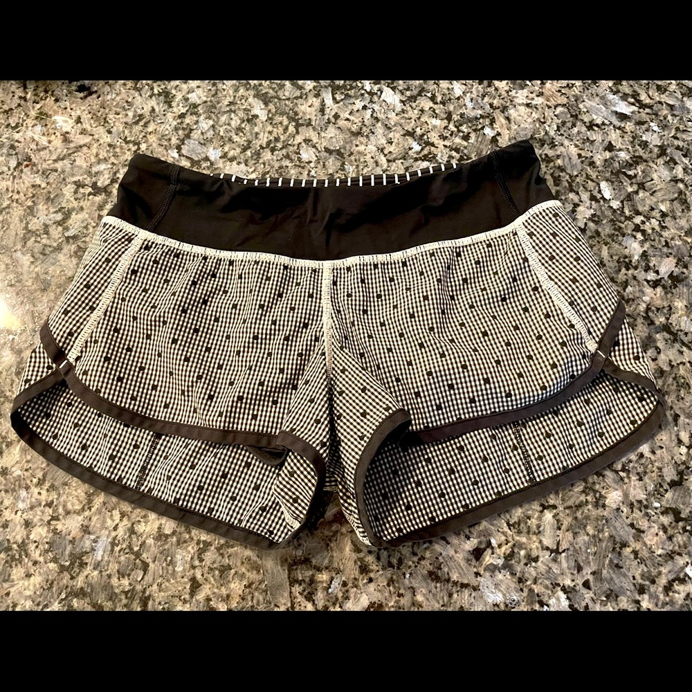 Lululemon speed up low rise shorts
